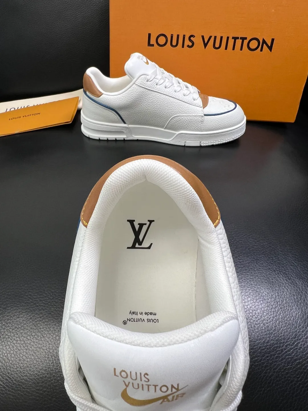Men's shoes 💰840 Lv high quality top crafts Louis Vuitton, sports sneakers counter synchronization, uppers imported from Italy, high-quality splicing colorful complex crafts, imported mesh pads soft and comfortable, soles: original soles specially provided by the original factory, T men's shoes 💰U exclusive movable molded soles super comfortable, original factory single goods, code number 39-44 (customized 38 45)